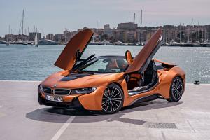 BMW i8 Roadster 2018 года (WW)